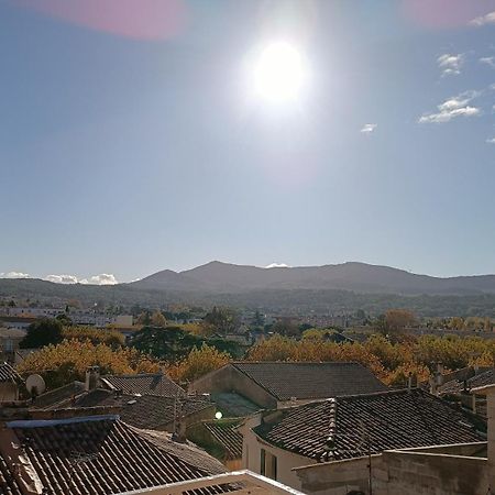 Mont Ventoux - Terrasse - Vue Degagee - Linge De Qualite - Fibre - Confort Gardanne Exterior photo